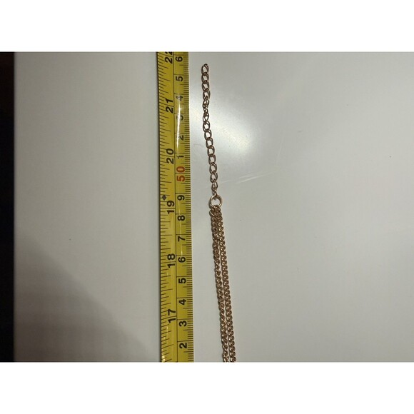 VTG Gold Tone Statement Necklace w/Textured Gold Metallic Geometric Rings - Picture 5 of 7